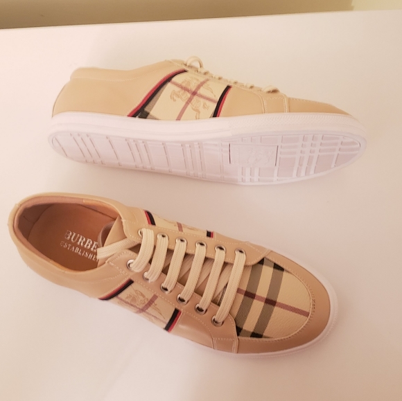 Burberry Sneakers, Unisex - Picture 4 of 4